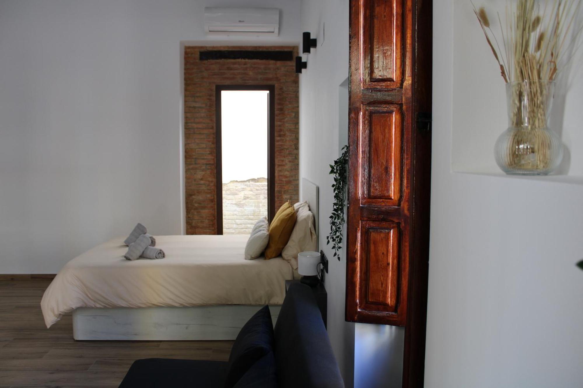 Las Arenas Suites 3 Playa Valencia Exterior photo